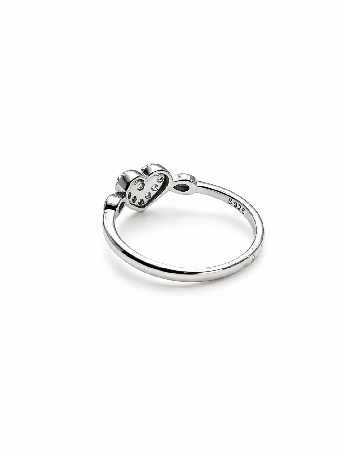 Rivia 925 sterling silver jewellery ring | gifts for besties, girlfriends, or any women in your life | with 925 stamp
