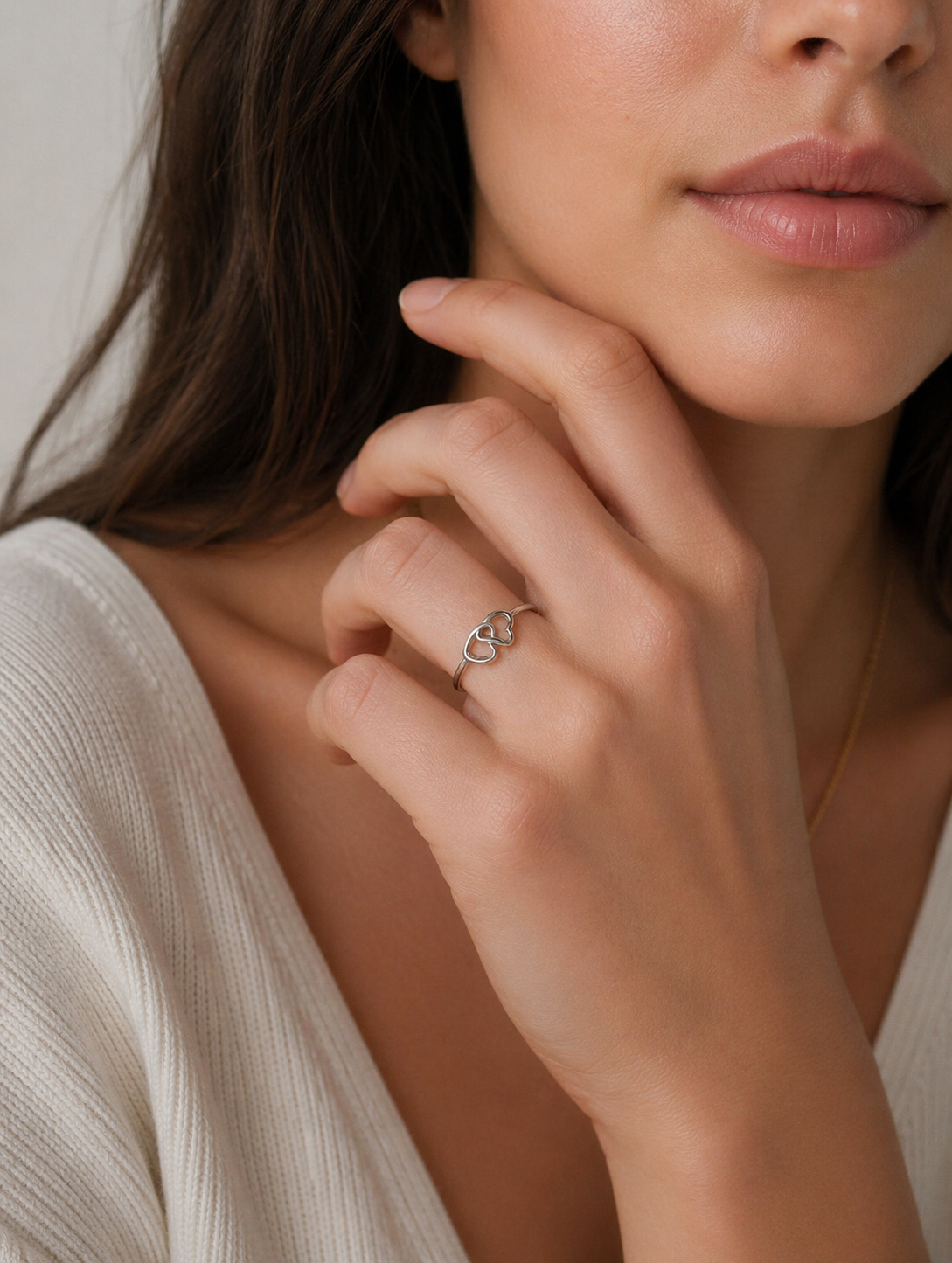 Rivia 925 sterling silver jewellery ring | gifts for besties, girlfriends, or any women in your life | with 925 stamp