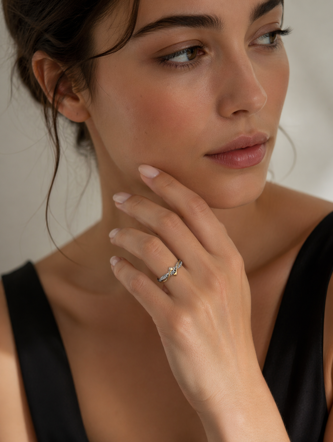 Rivia 925 sterling silver jewellery ring | gifts for besties, girlfriends, or any women in your life | with 925 stamp