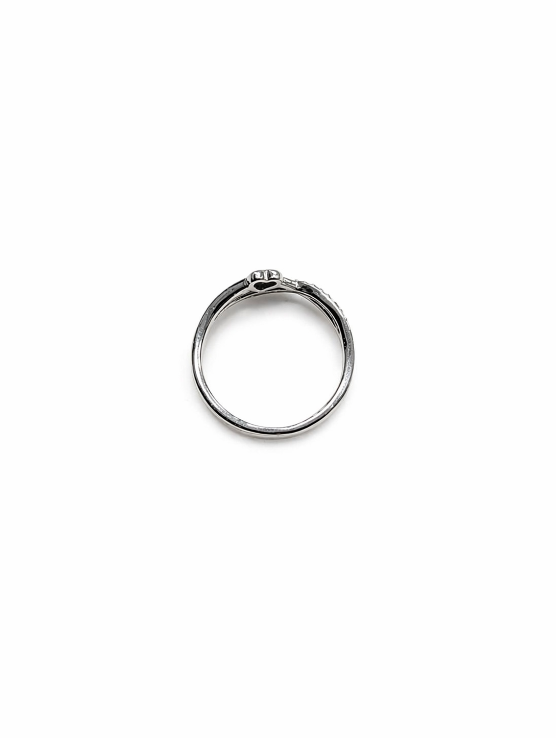 Rivia 925 sterling silver jewellery ring | gifts for besties, girlfriends, or any women in your life | with 925 stamp