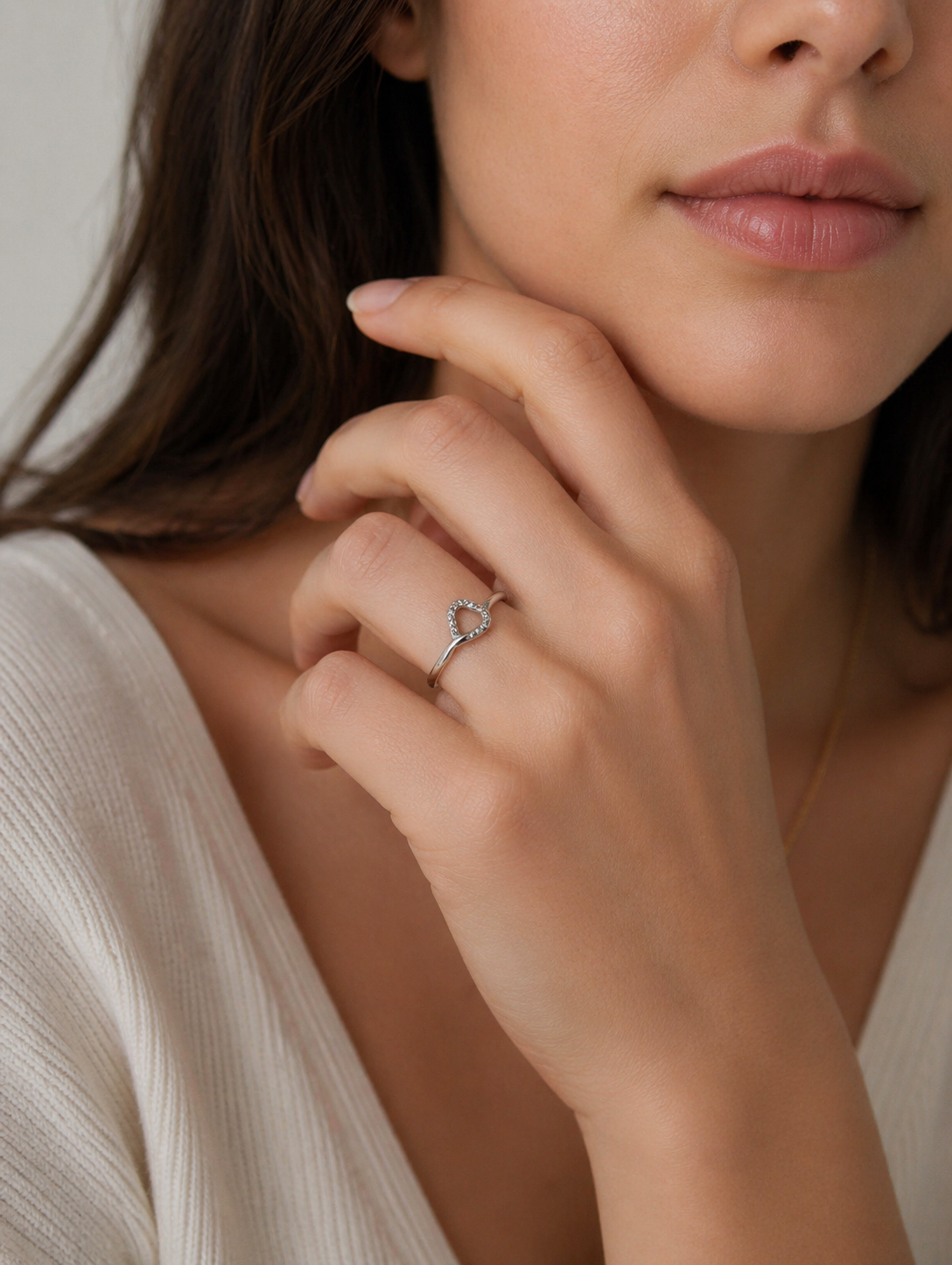 Rivia 925 sterling silver jewellery ring | gifts for besties, girlfriends, or any women in your life | with 925 stamp