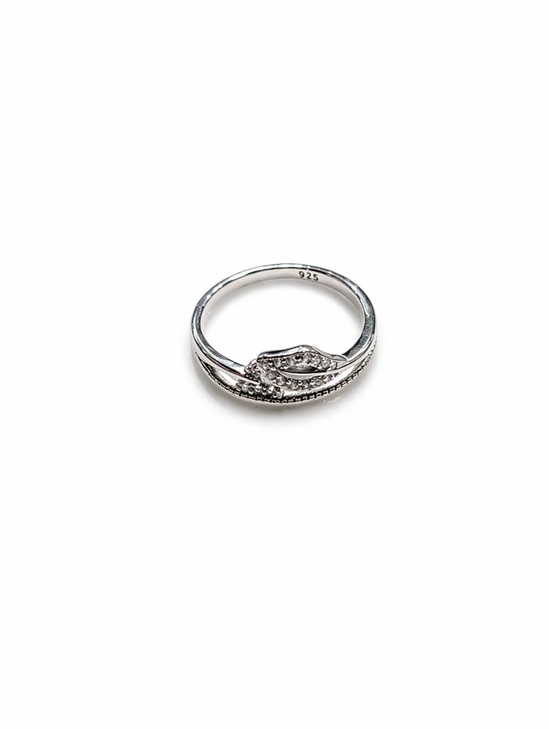Rivia 925 sterling silver jewellery ring | gifts for besties, girlfriends, or any women in your life | with 925 stamp