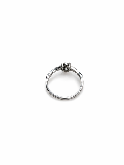 Rivia 925 sterling silver jewellery ring | gifts for besties, girlfriends, or any women in your life | with 925 stamp